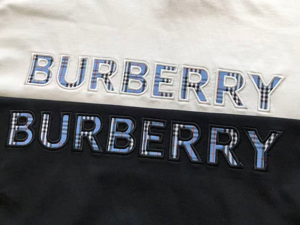 Burberry T-SHIRT