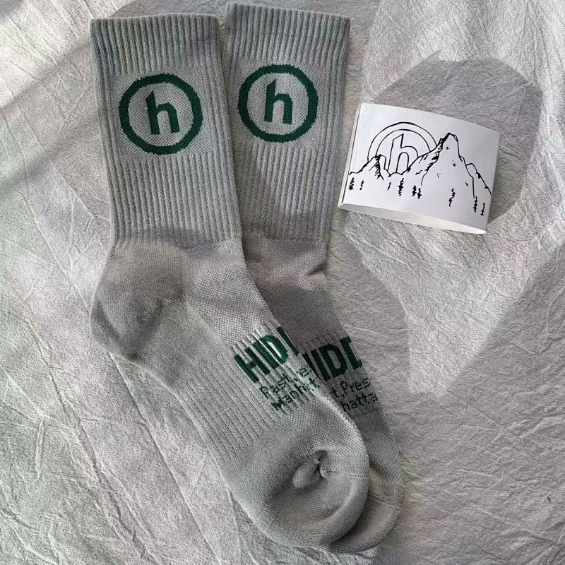Hidden NY H Logo Crew Socks with Mountain Graphic Band