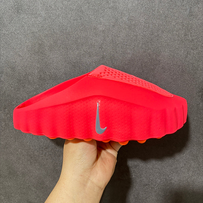 Nike Air Moc AT - Red/Orange