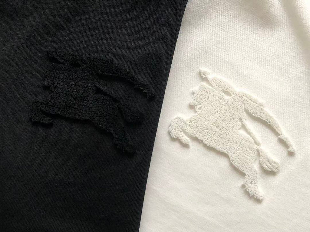 Burberry T-SHIRT
