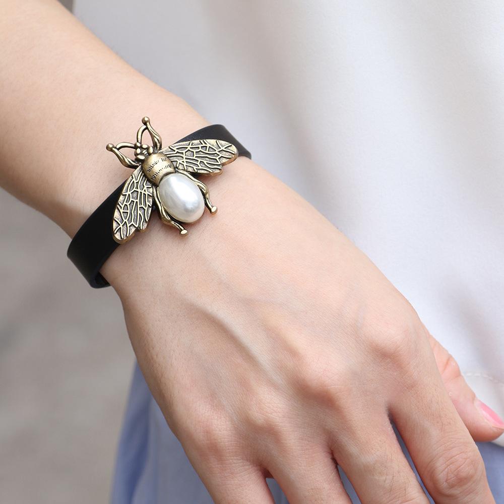 Fortune & Luck Pearl Bee Leather Bracelet