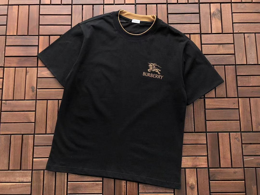 Burberry T-SHIRT