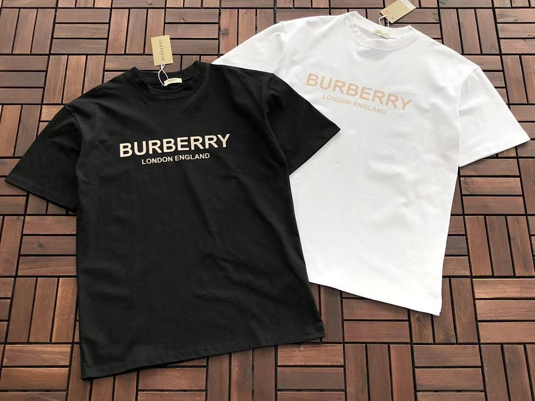 Burberry T-SHIRT