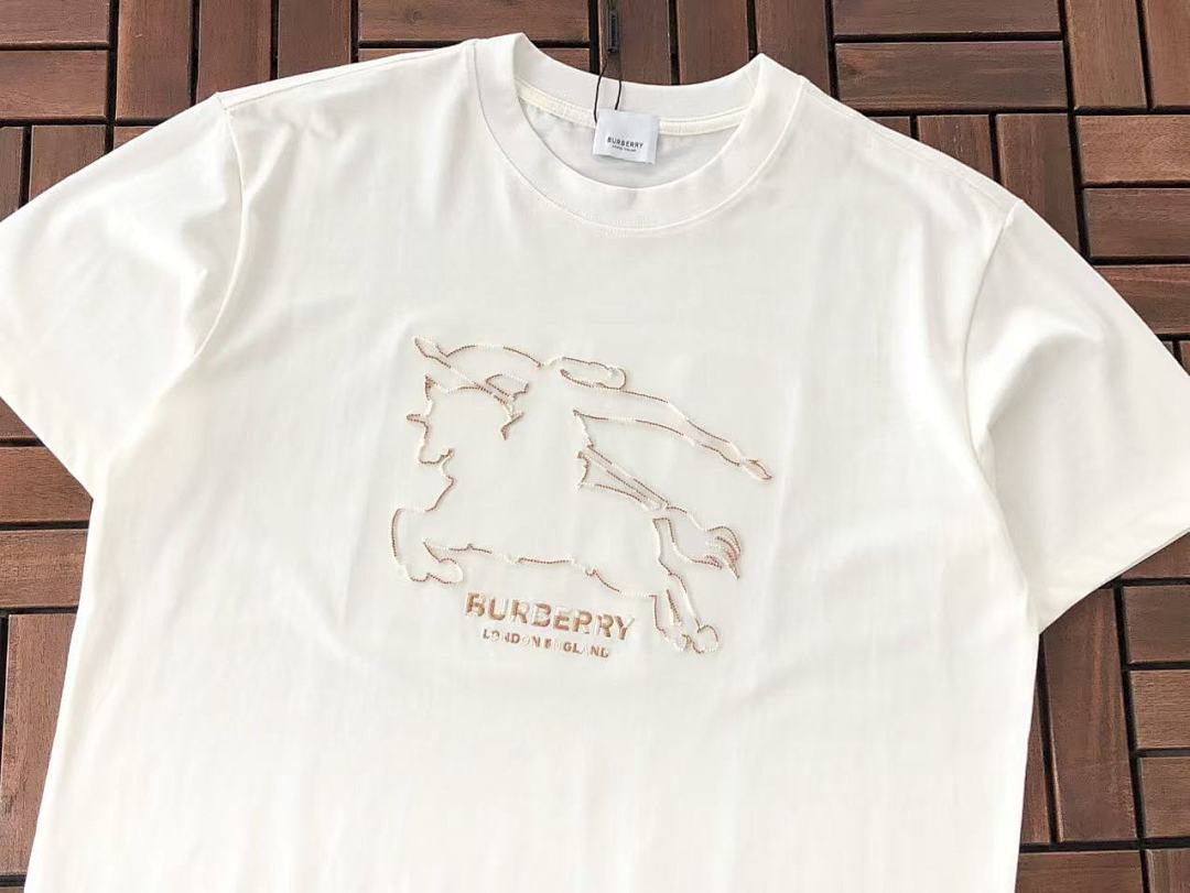Burberry T-Shirt