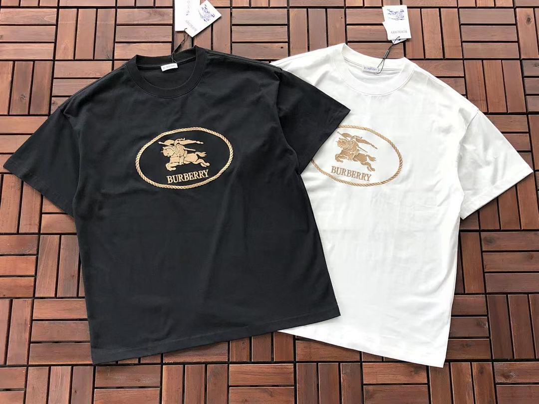 Burberry T-SHIRT