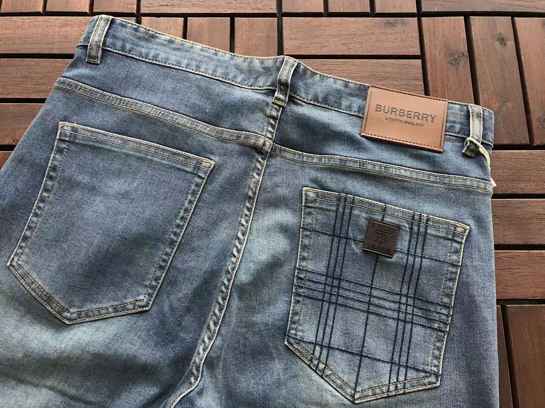 Burberry JEANS
