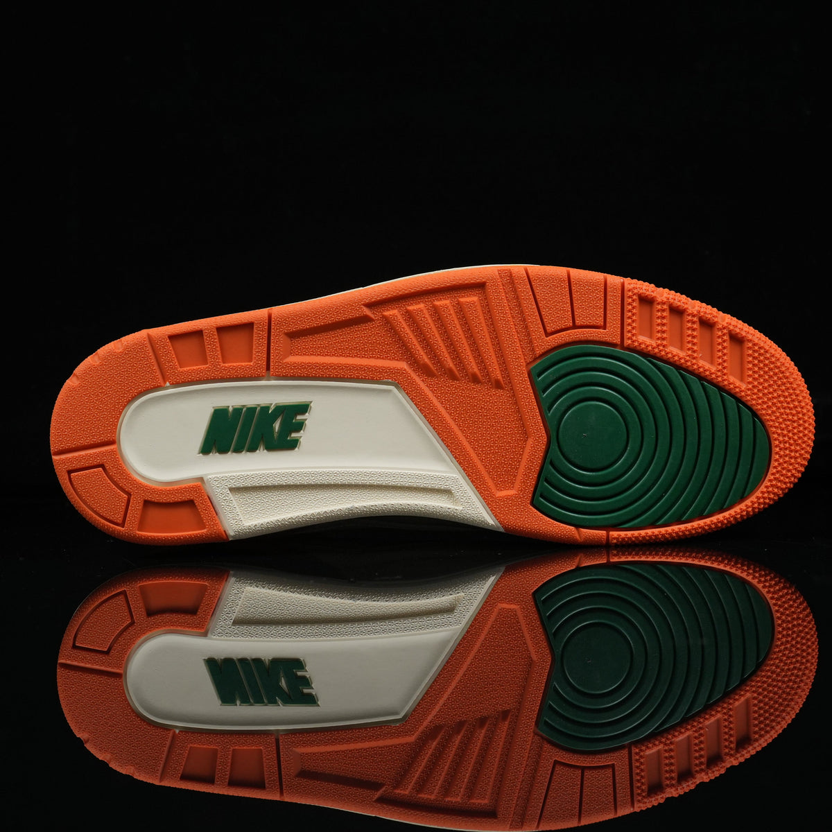 Off-White x Nike Dunk Low Green Orange