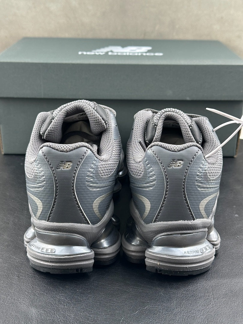 New Balance 2000 U2000ETA Size: 36-46.5
