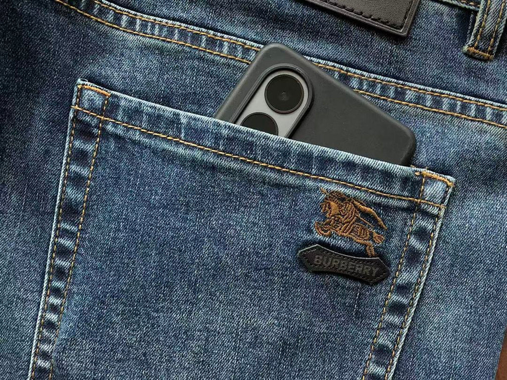 Burberry JEANS