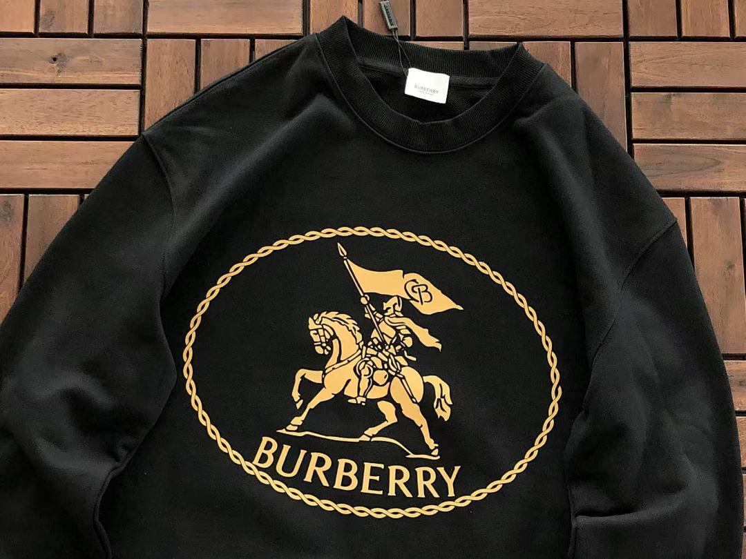 Burberry SWEATER