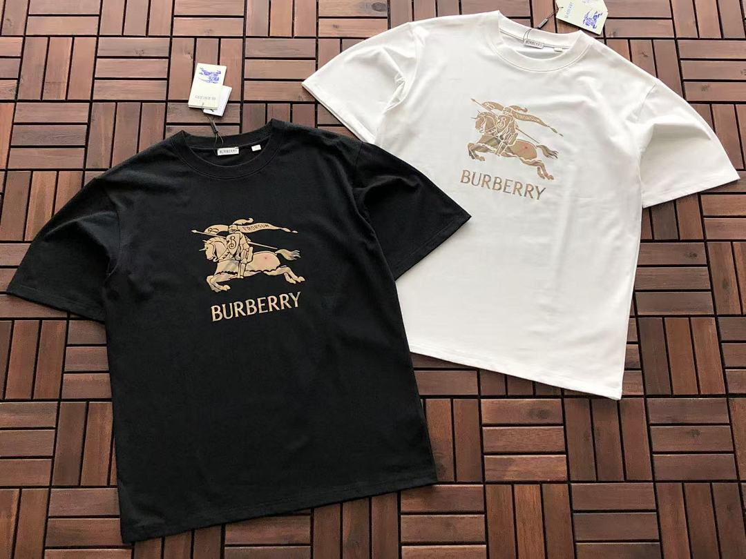 Burberry T-Shirt