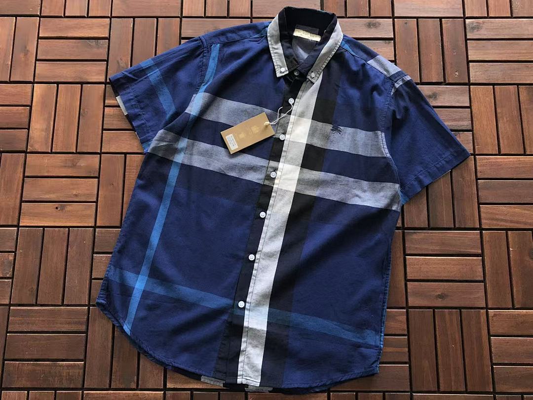 Burberry T-SHIRT