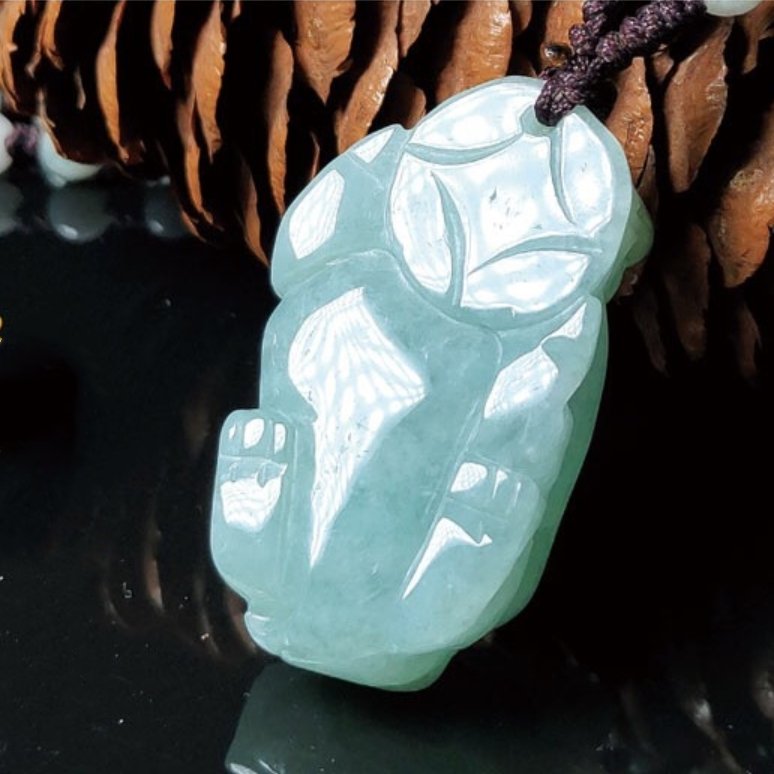 Grand A Natural Green Jade Pixiu Wealth Pendant Necklace
