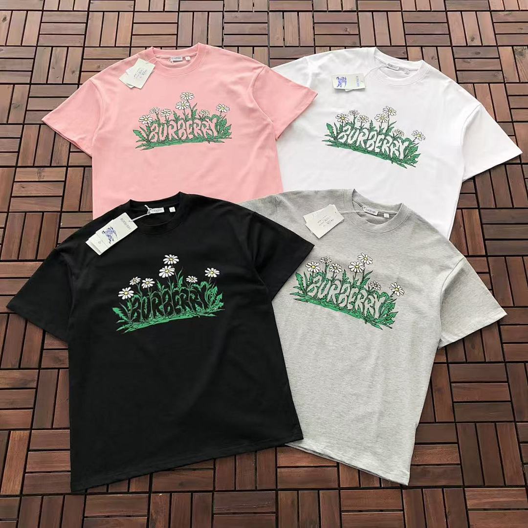 Burberry T-SHIRT
