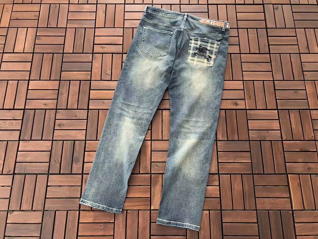 Burberry JEANS