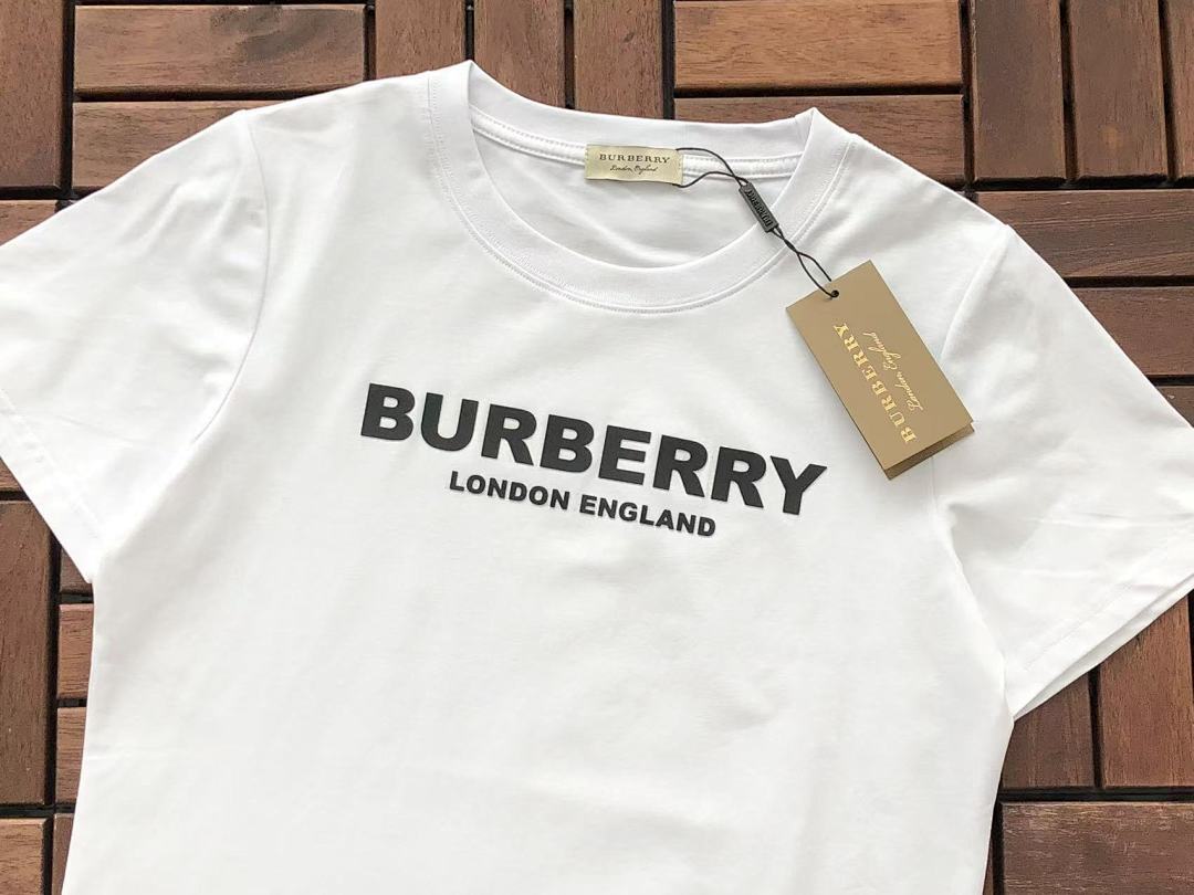 Burberry T-SHIRT