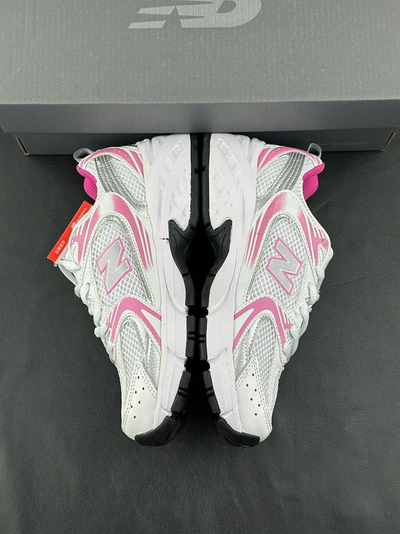 New Balance 530 Sneakers