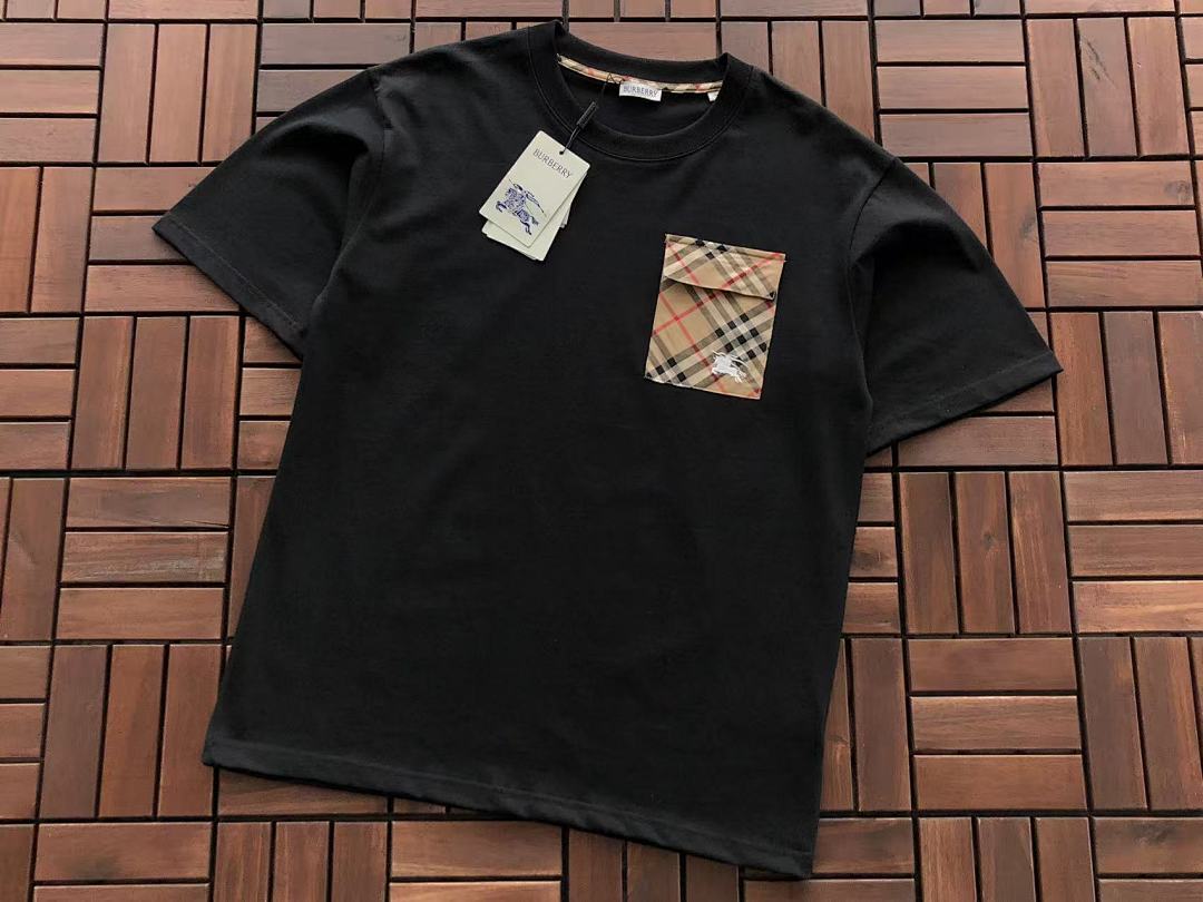 Burberry T-SHIRT