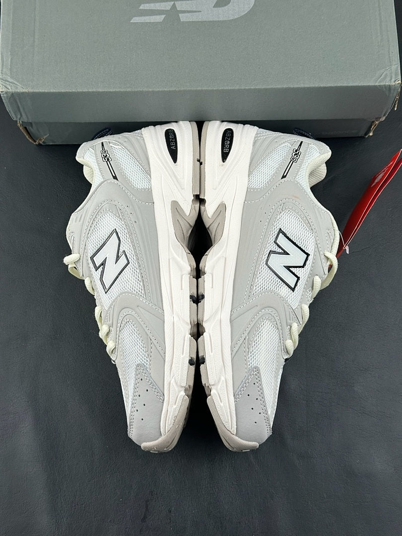 New Balance 530 Sneakers