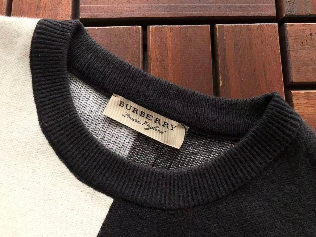 Burberry SWEATER