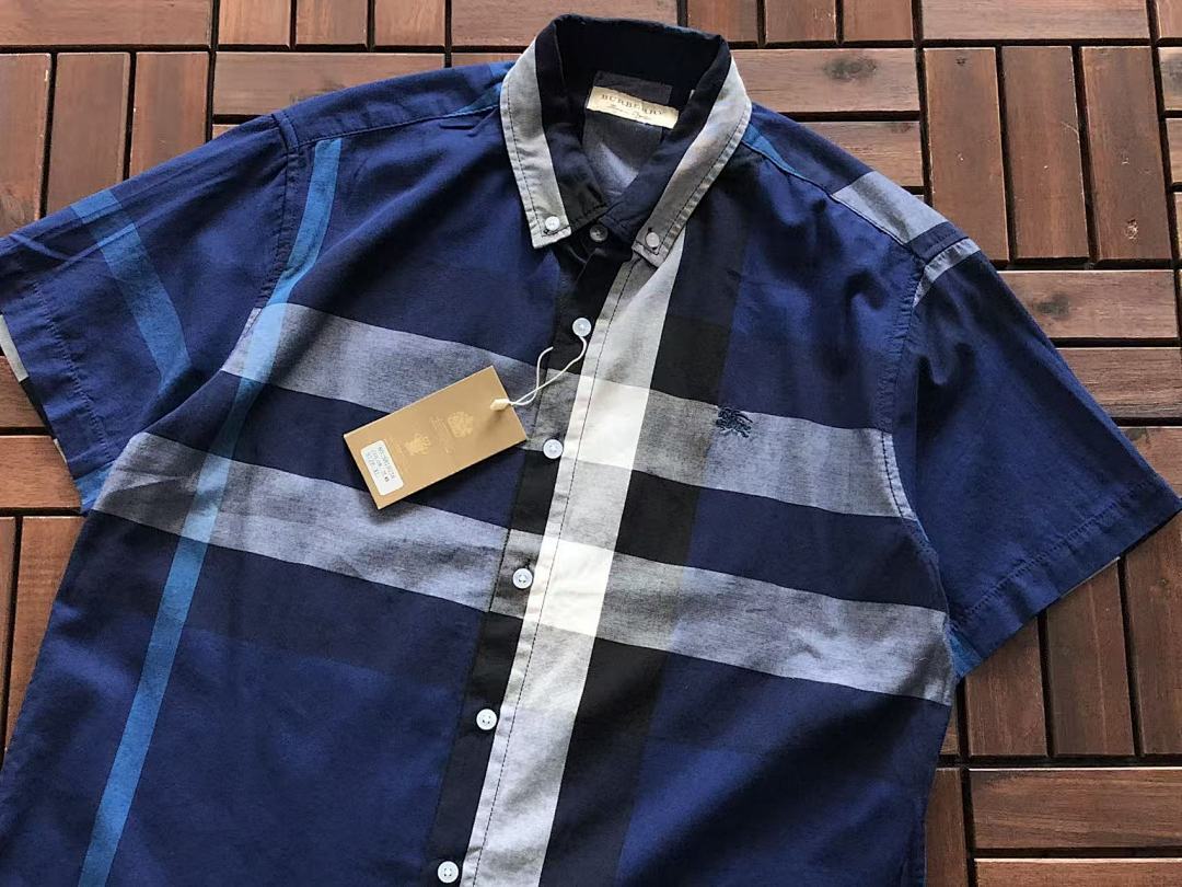 Burberry T-SHIRT