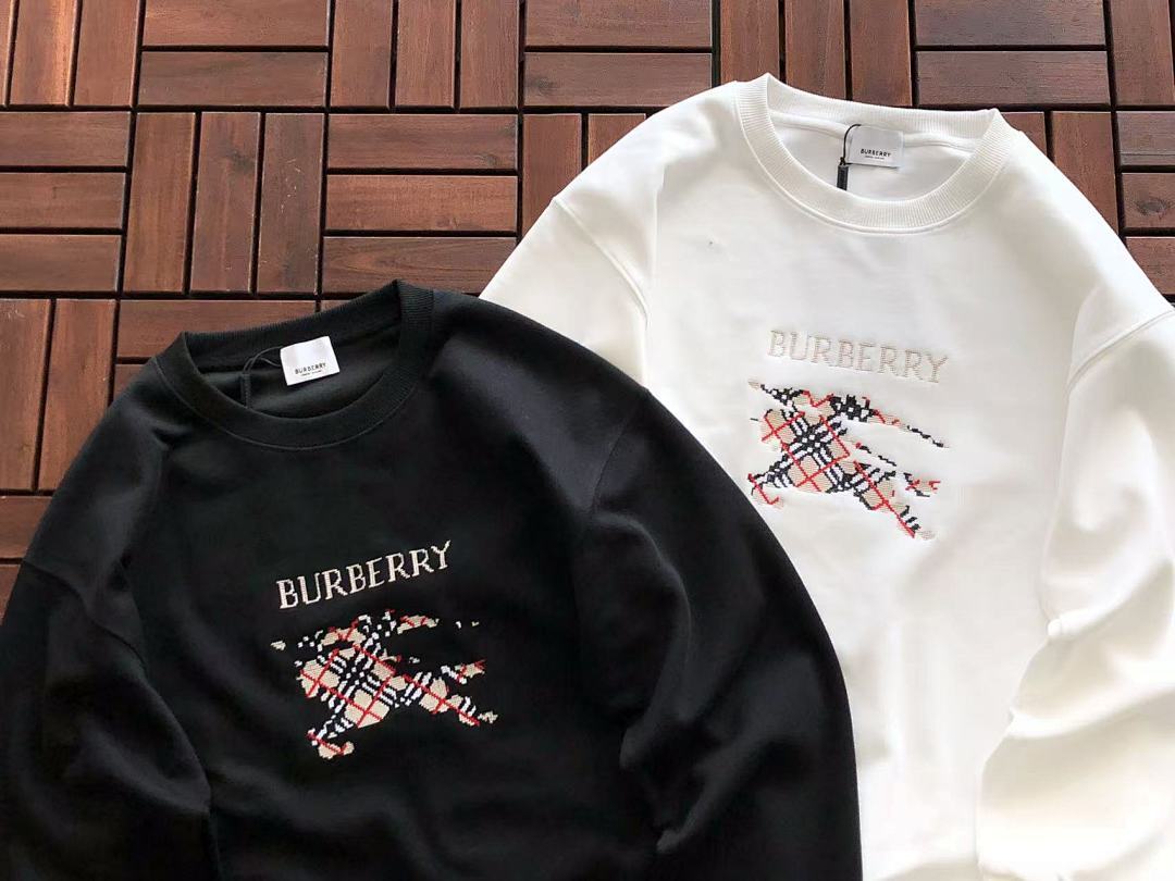 Burberry SWEATER