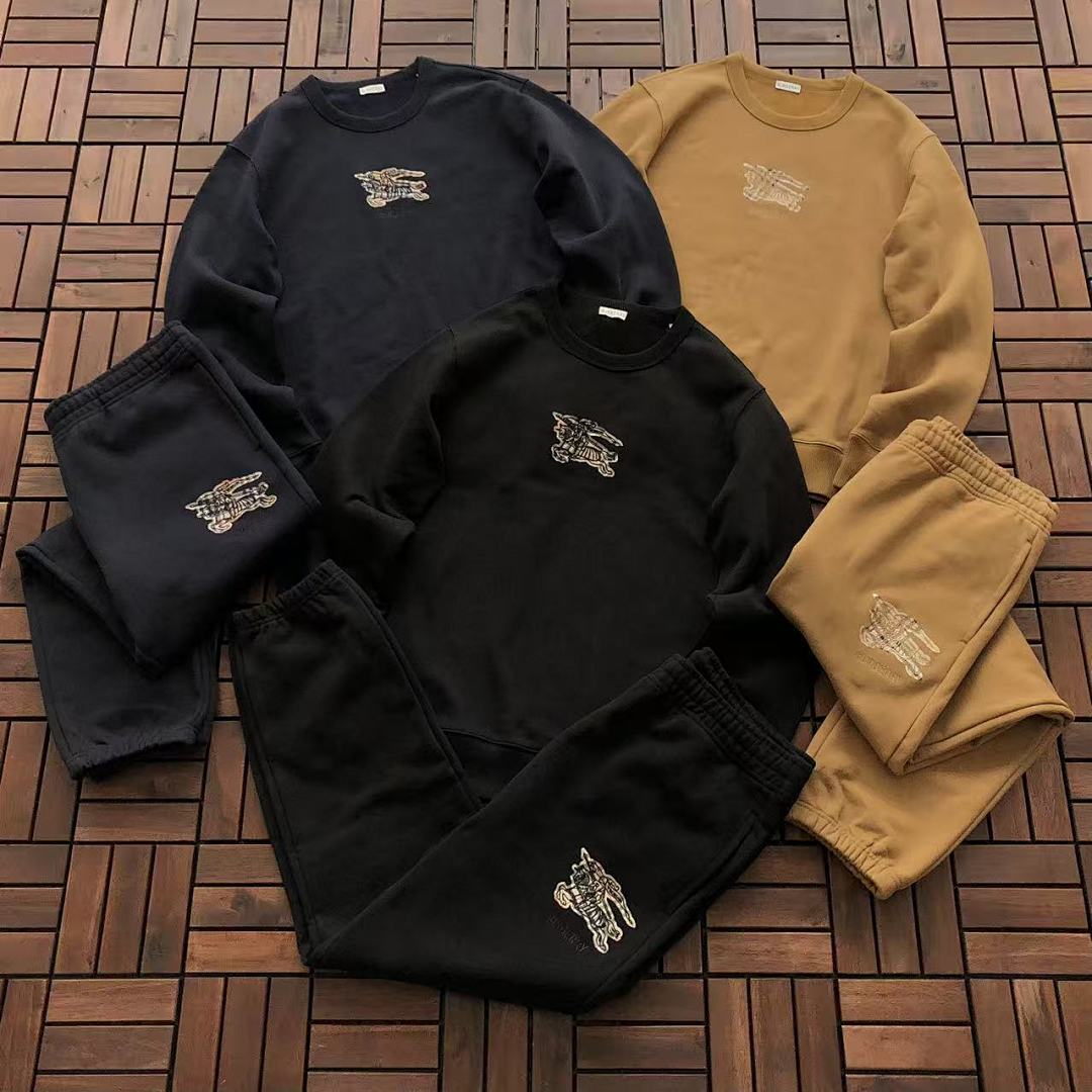 Burberry SWEATER