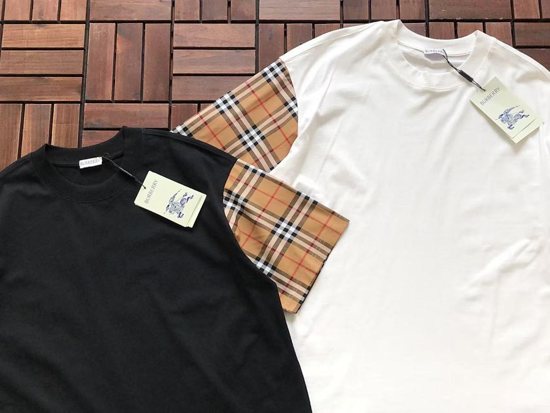 Burberry T-SHIRT