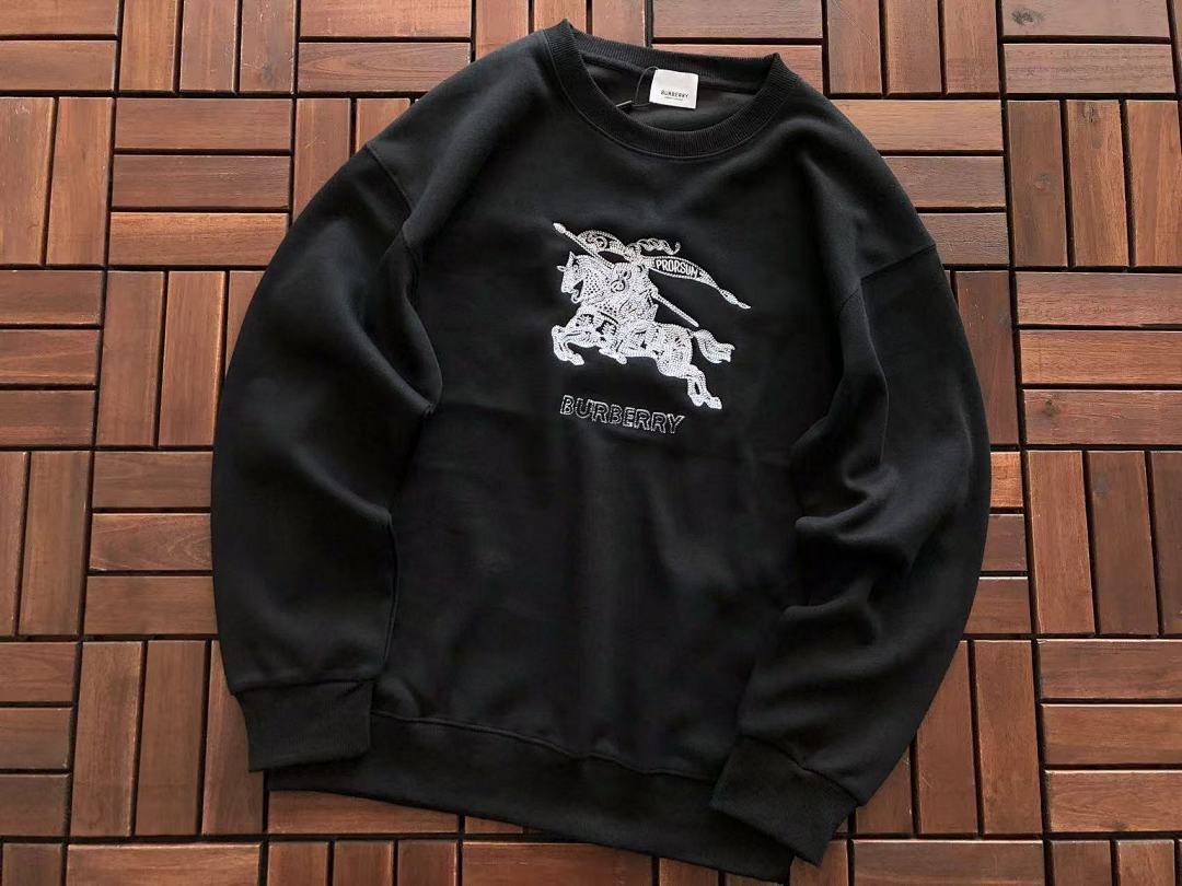 Burberry SWEATER