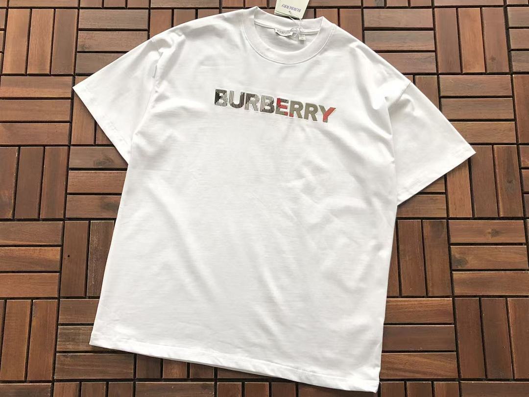 Burberry T-SHIRT