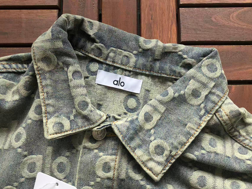 Alo Yoga Jacket & Pants Set