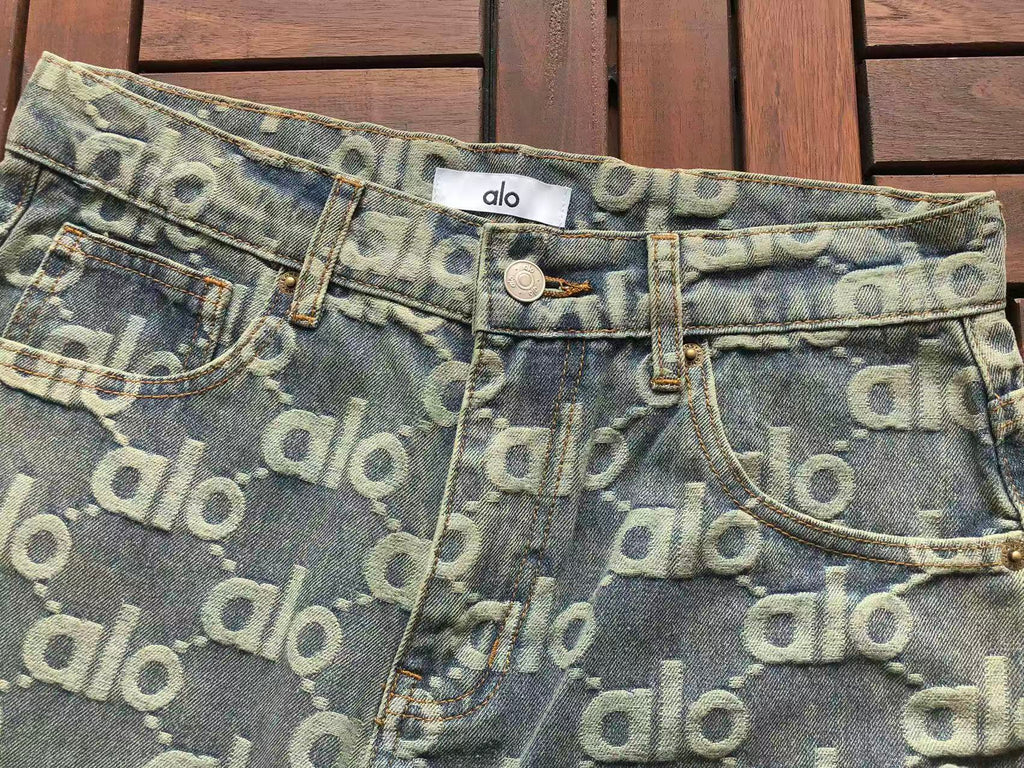 Alo Yoga Jacket & Pants Set