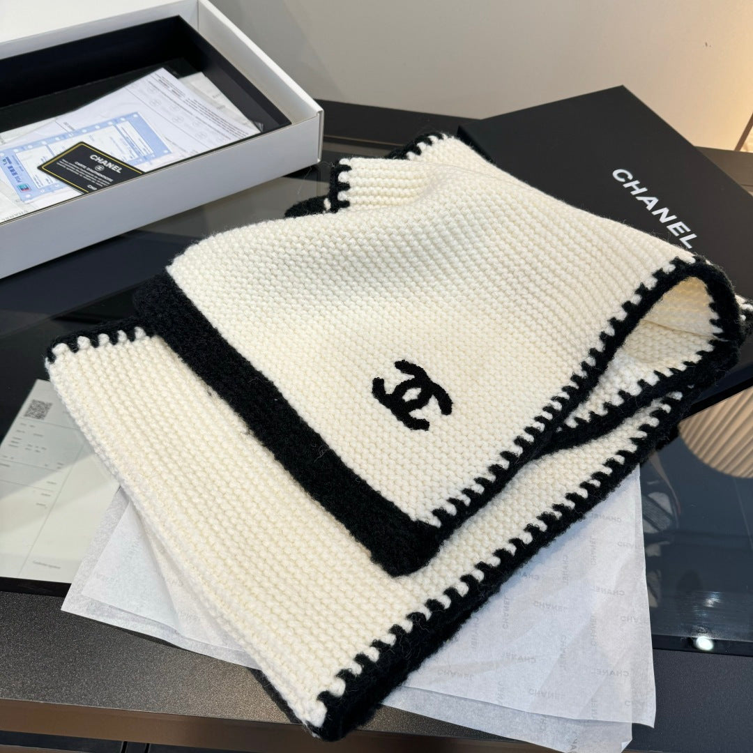 CC 25 Classic Scarf 170cm Black White Wool 293430