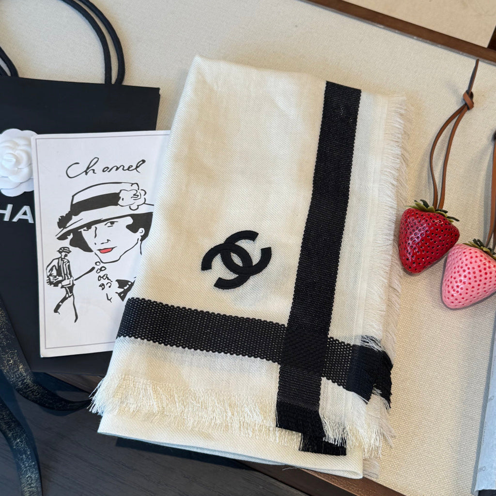CC 26s Scarf 140 In Cashmere 444825