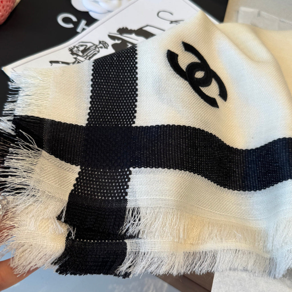 CC 26s Scarf 140 In Cashmere 444825