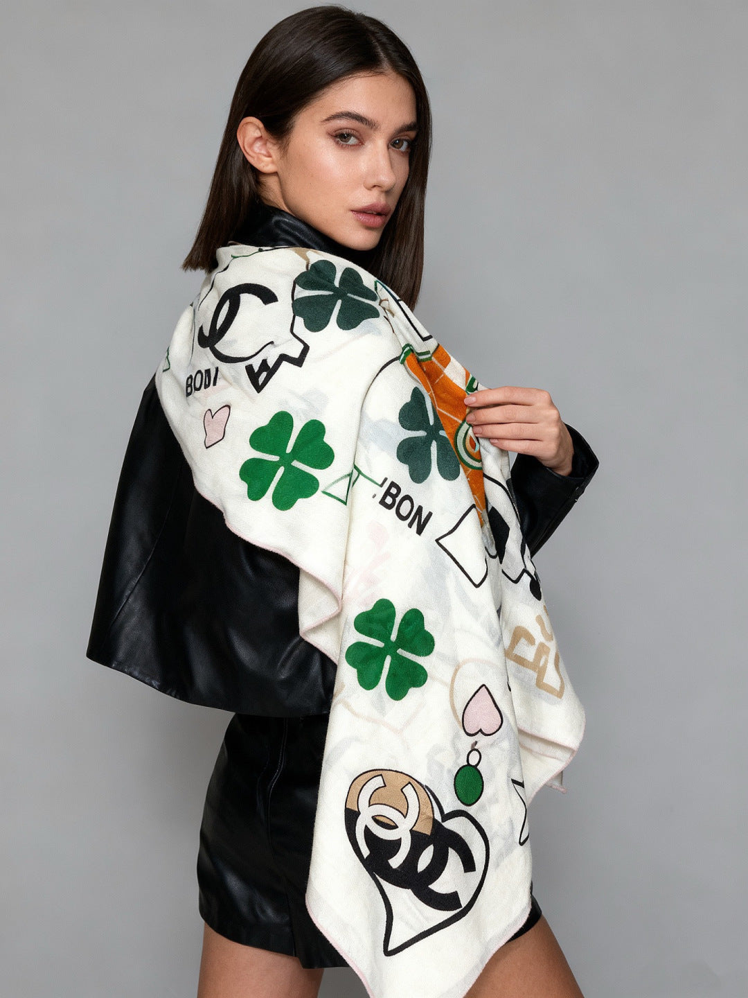 CC Scarf 135cm White Mulberry Silk Cashmere 143723