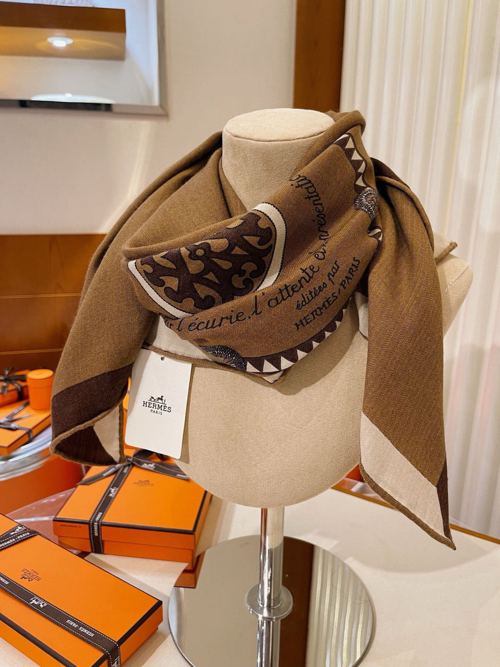 HM 26s Double-sided Scarf 140cm Marron Silk Cashmere 153154
