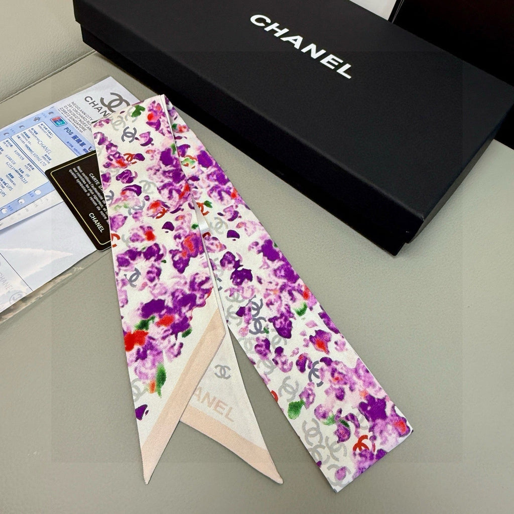 CC Twilly Mini Star 120cm White Purple Mulberry Silk 943523