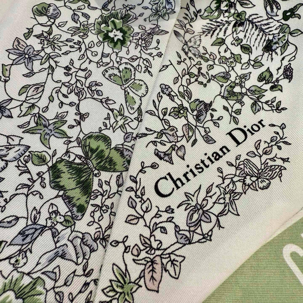 CD Mitzah Scarf White Green Silk 153196