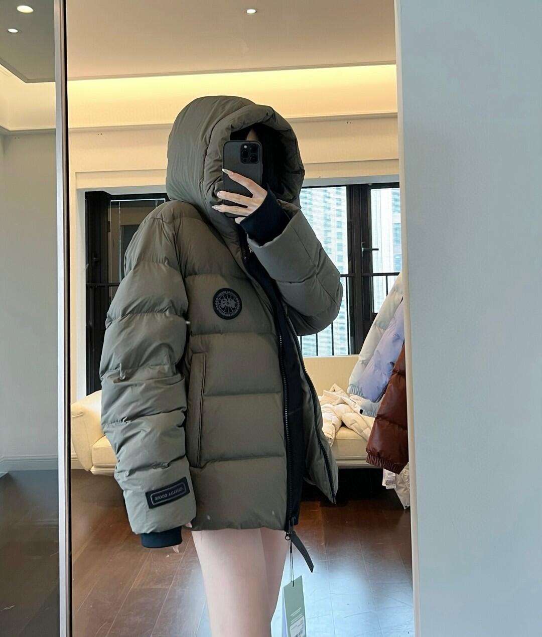 C. Goose Down Jacket Olive Grey Polyester 0014