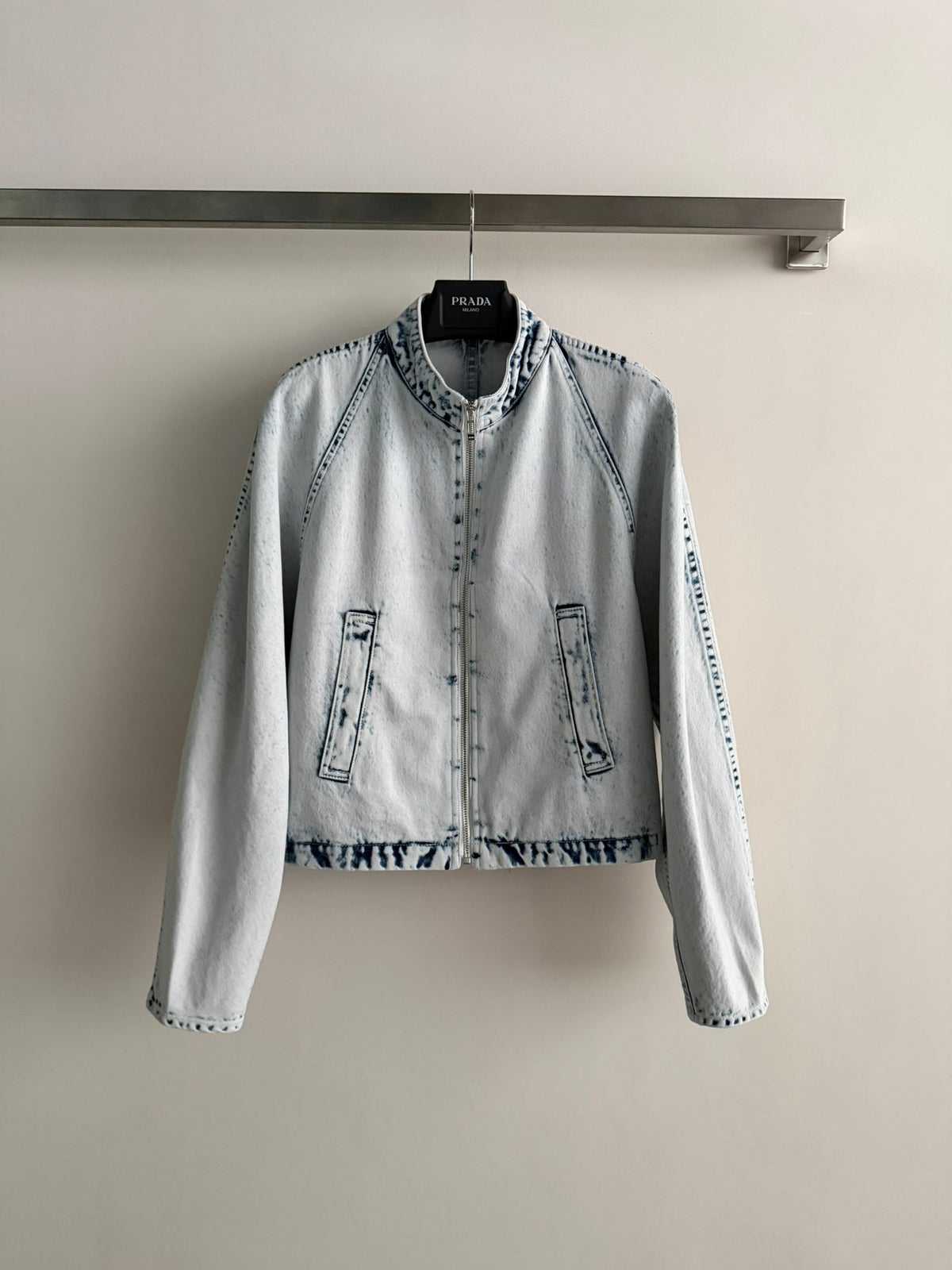 Alaia 26ss Stand-Collar Jacket White Denim 352934