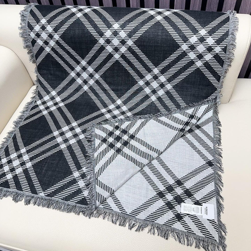 BBR Double-Sided Scarf 190CM Black Cashmere 293318
