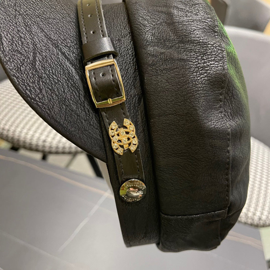 BAKER BOY CAP IN BLACK CALFSKIN 420946