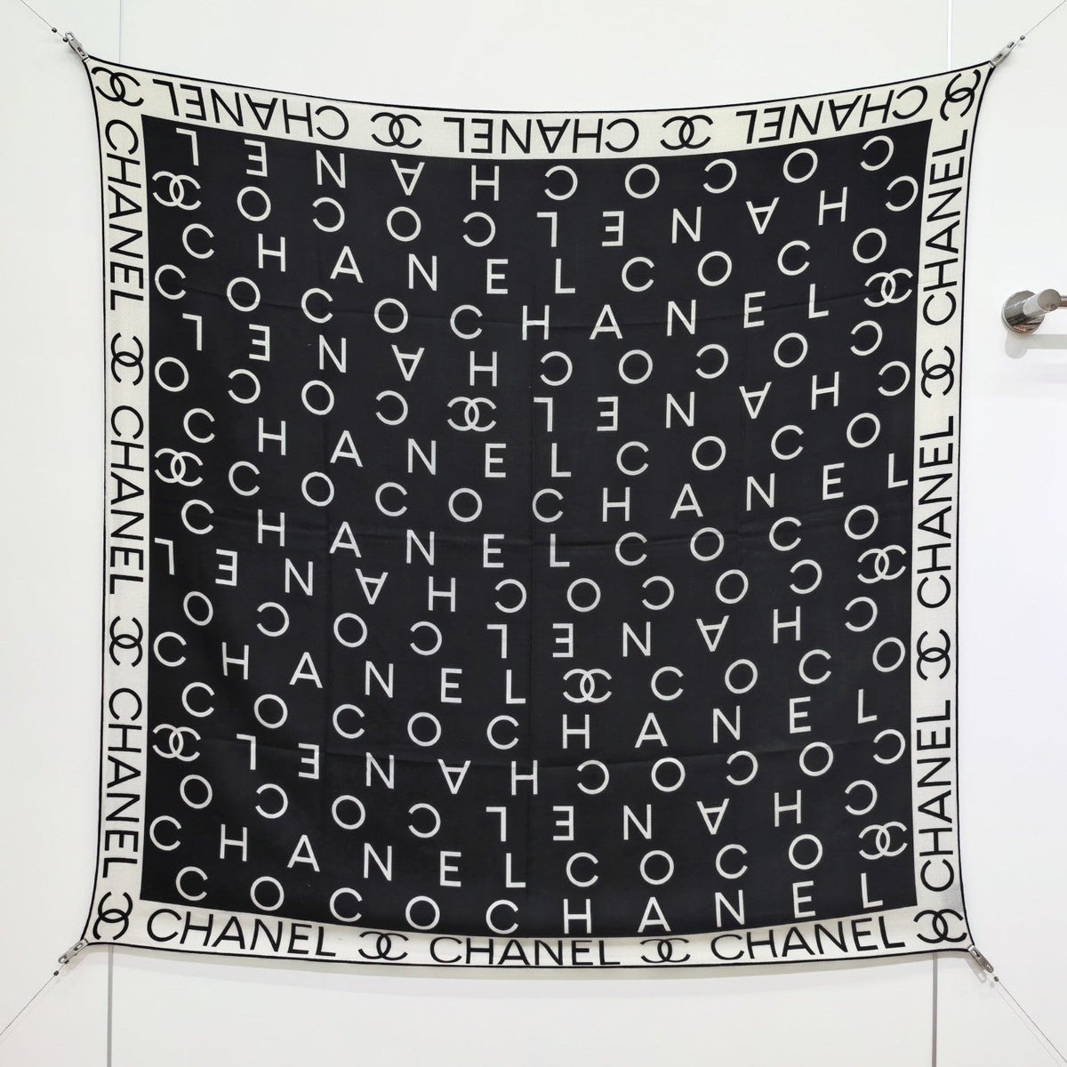 CC 25 Scarf 140CM White Black Cashmere 293084