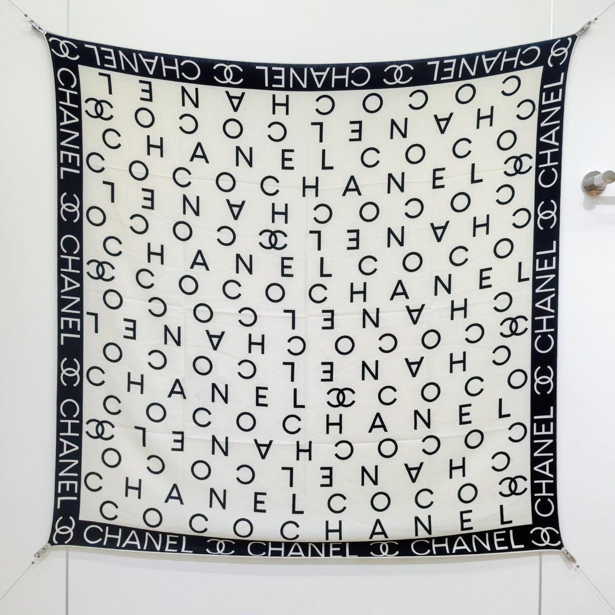 CC 25 Scarf 140CM White Black Cashmere 293085