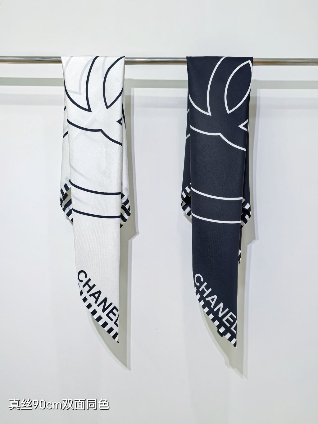 CC Double-sided  Scarf 90cm Black Twill Silk 173969