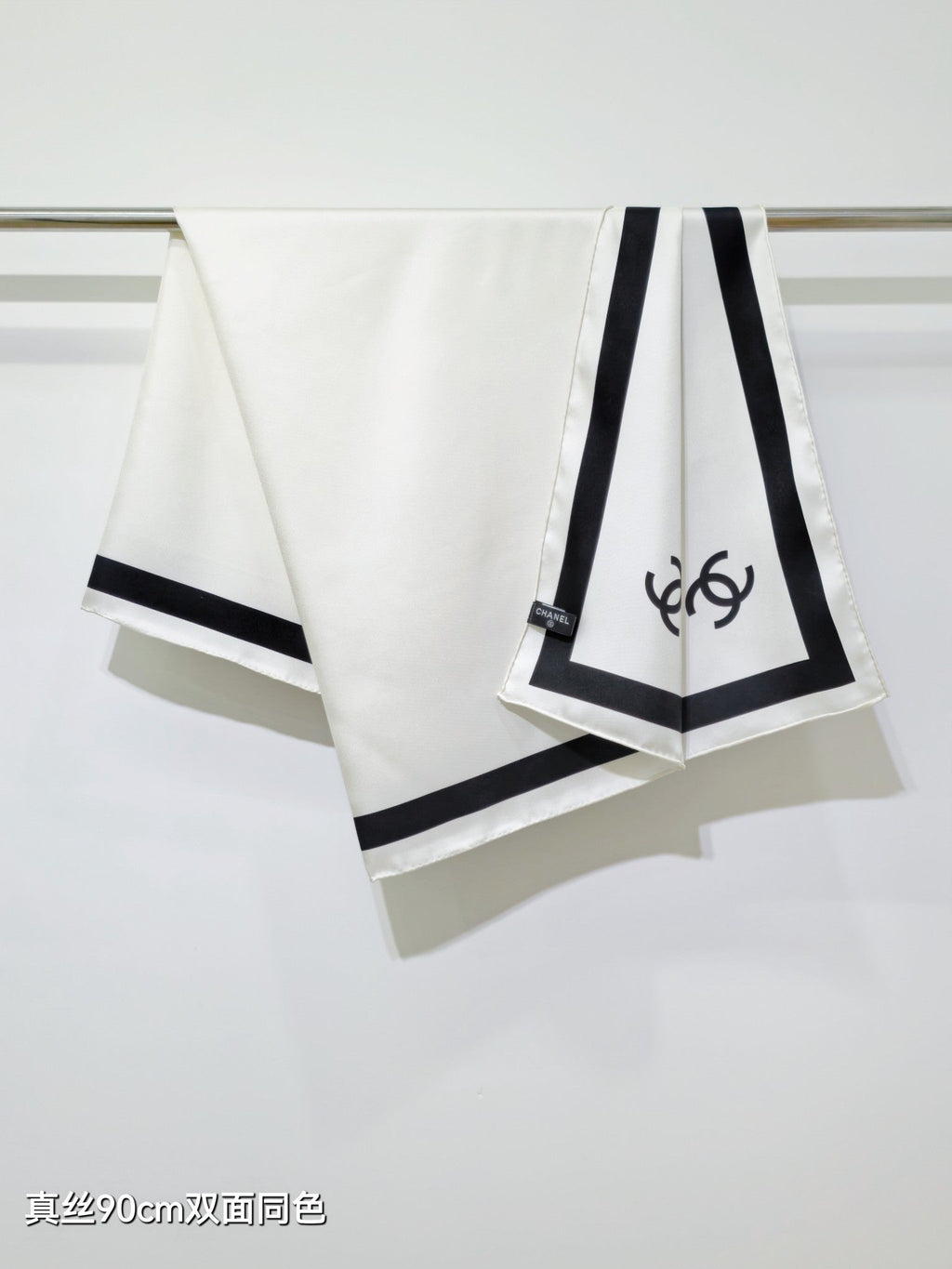 CC 26s Scarf 90x90 Black White Twill Silk 212061