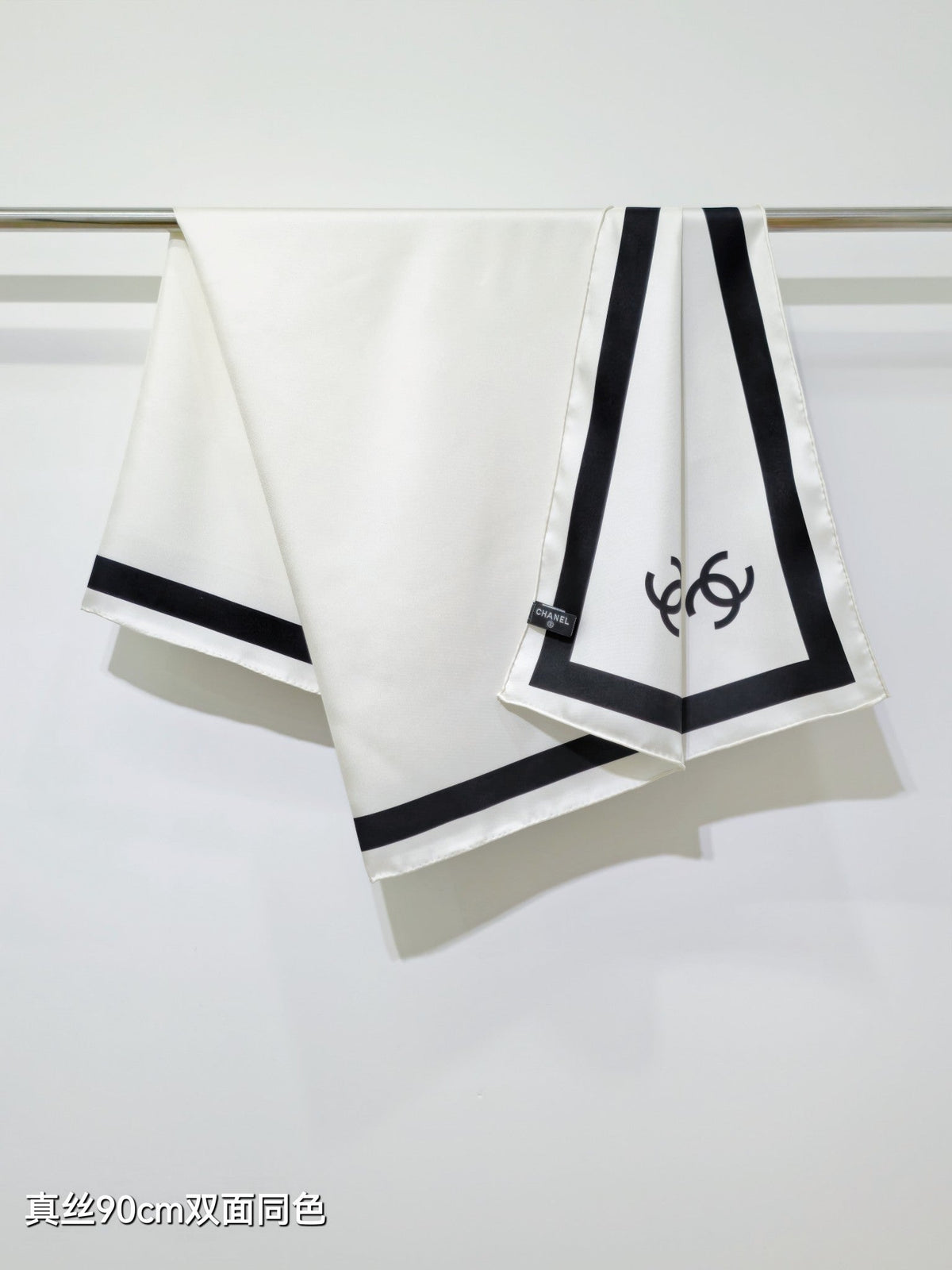 CC 26s Scarf 90x90 Black White Twill Silk 212061
