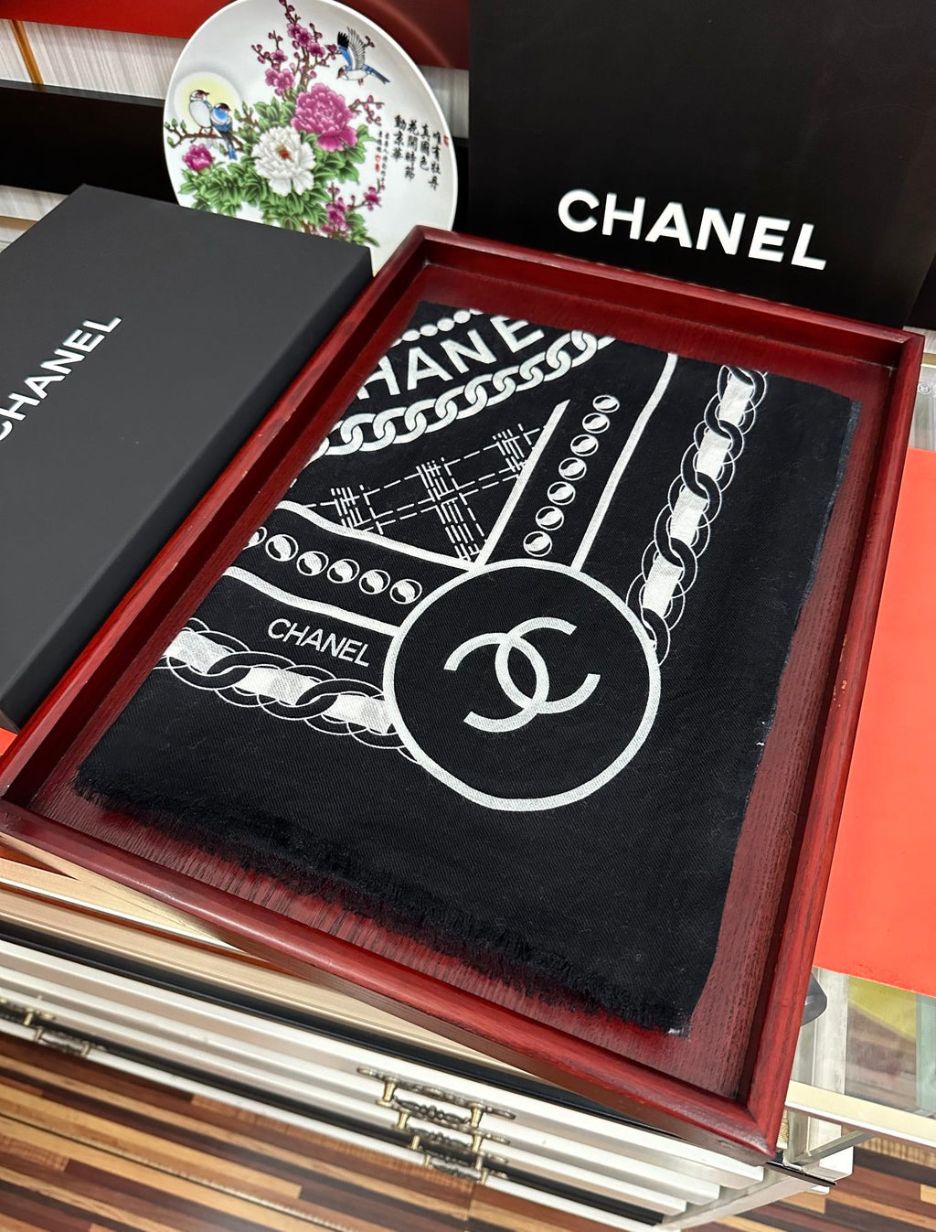 CC Camellia Letter Print 200cm Black White Cashmere 153112