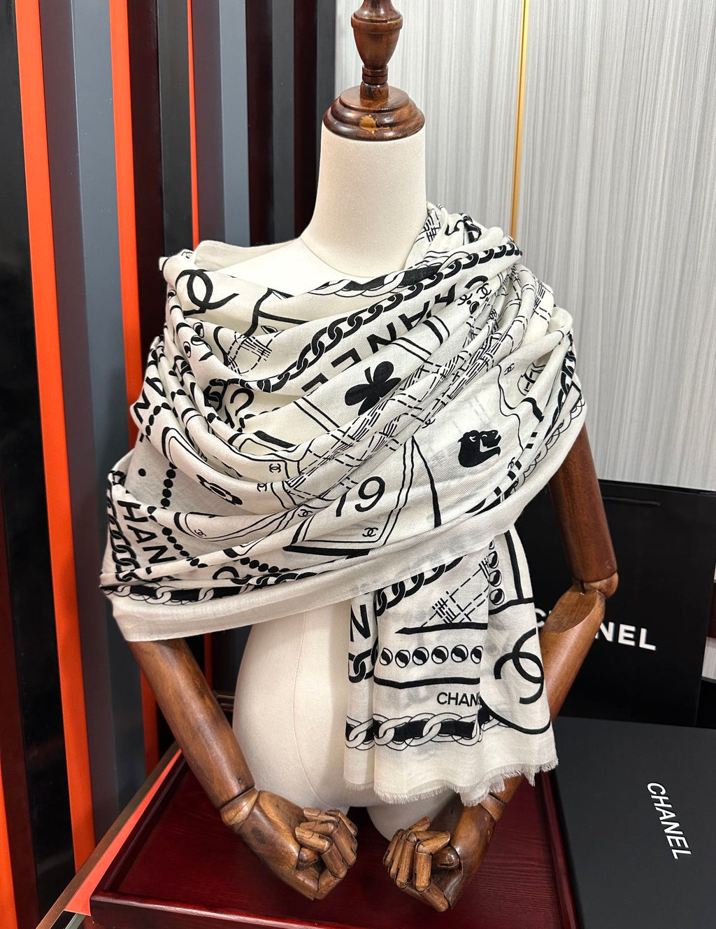 CC Camellia Letter Print 200cm White Black Cashmere 153113